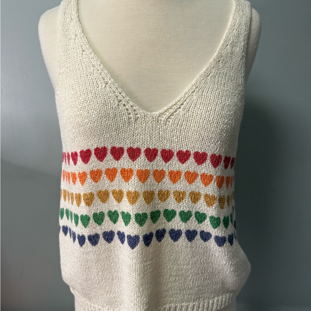 Moon & Madison Cream Red Knit Tank Top